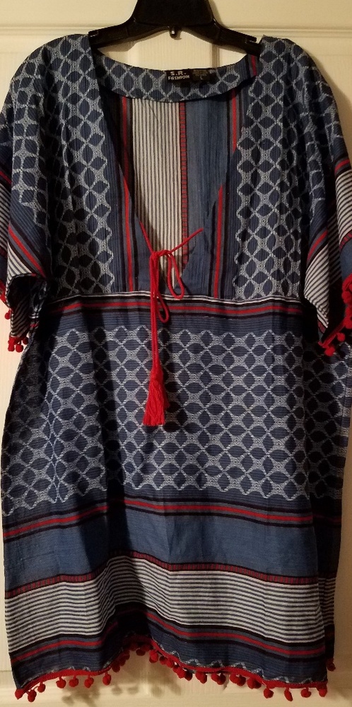 Women's Top/Swimsuit cover up. Large. Brand new.
